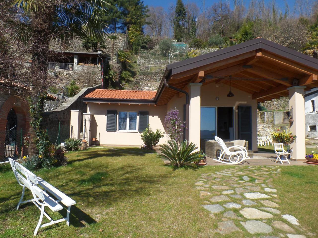 La Briciola Villa Lesa Exterior photo